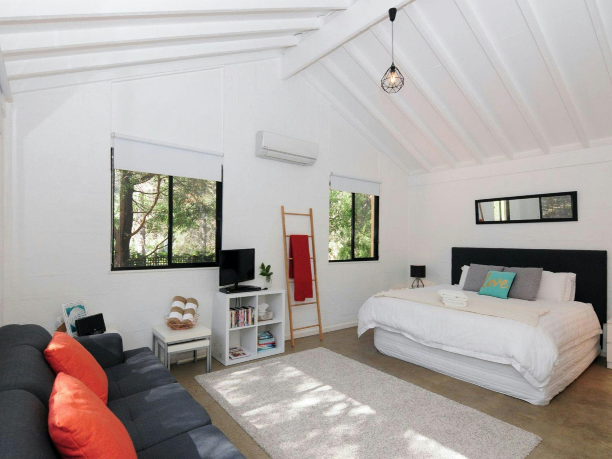 Greenfields Beach House and Studio