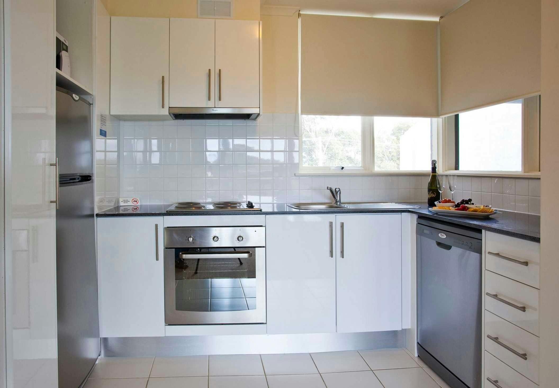 Horizon Holiday Apartments Kitchen