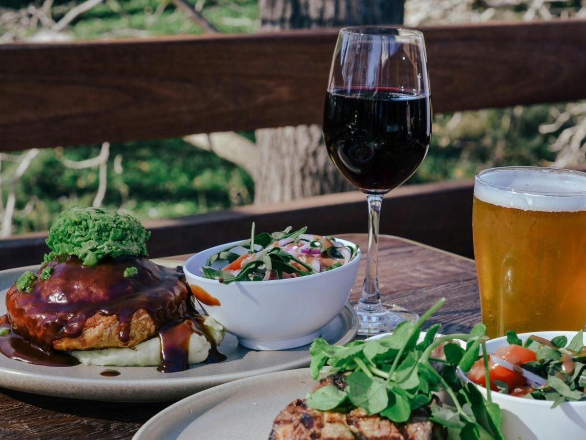 Fantastic meals at George IV Inn