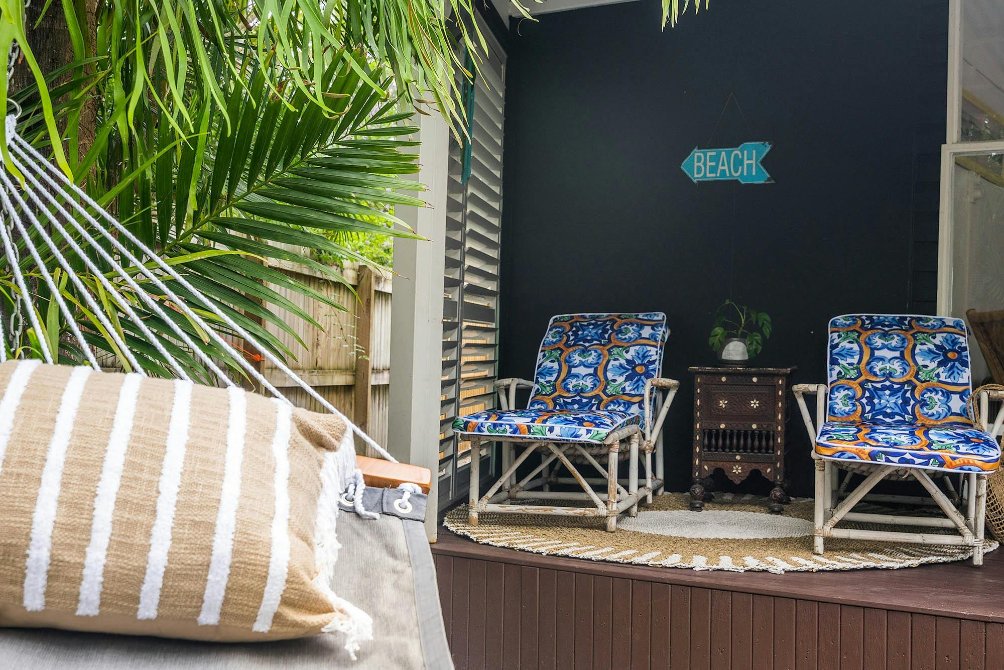 Gidgets - Byron Bay - Hammock flow to Back Porch Dining