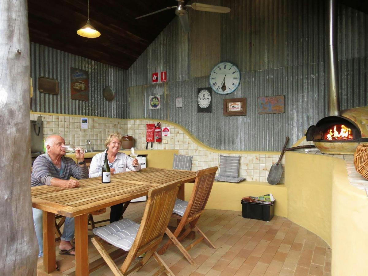 Pizza oven and barbecue area