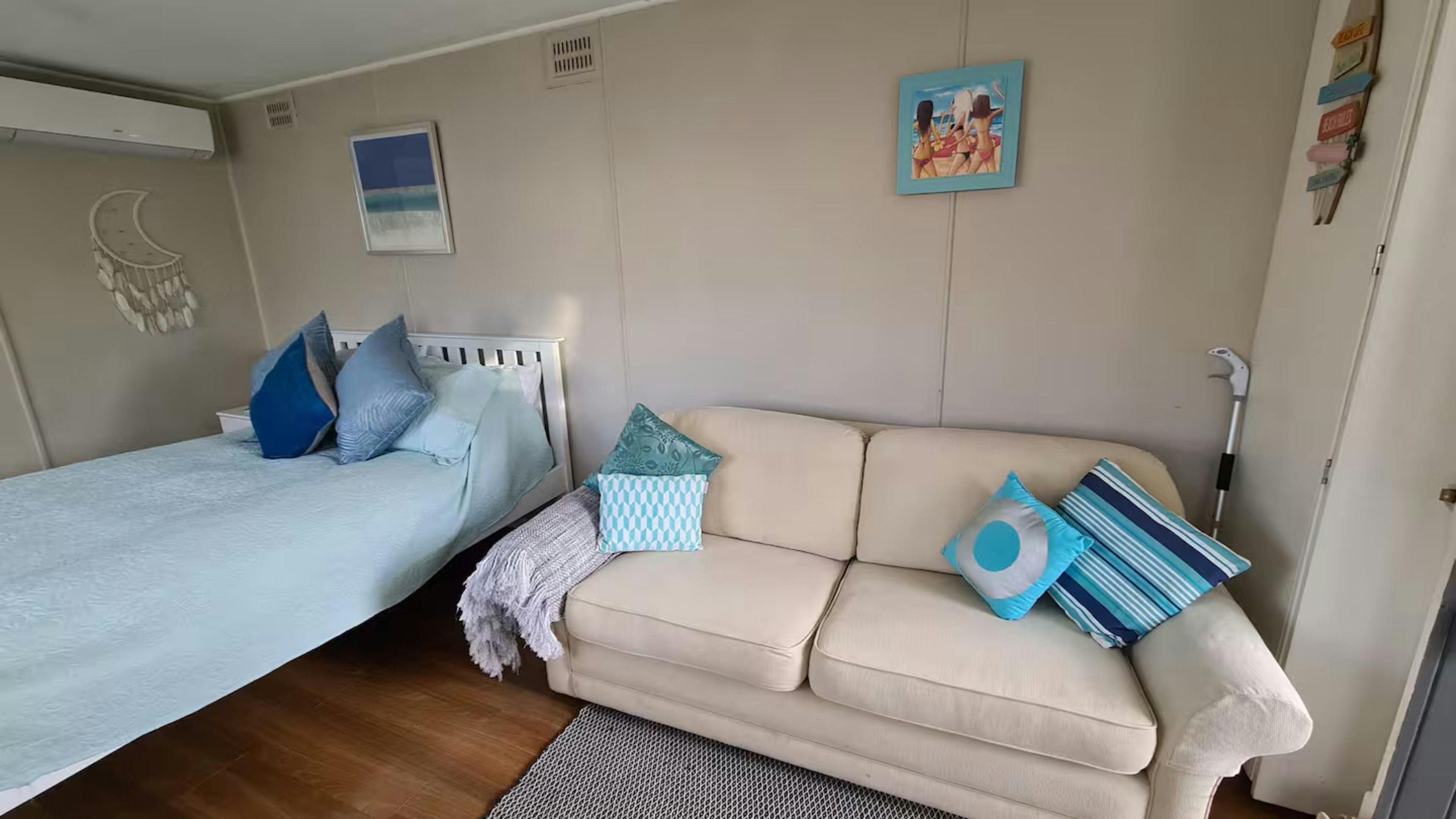 Funky Li'l Shack - Studio Cabin