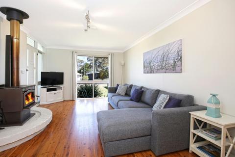 Hayes Beach House