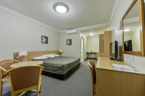 King Room with Spa Bath