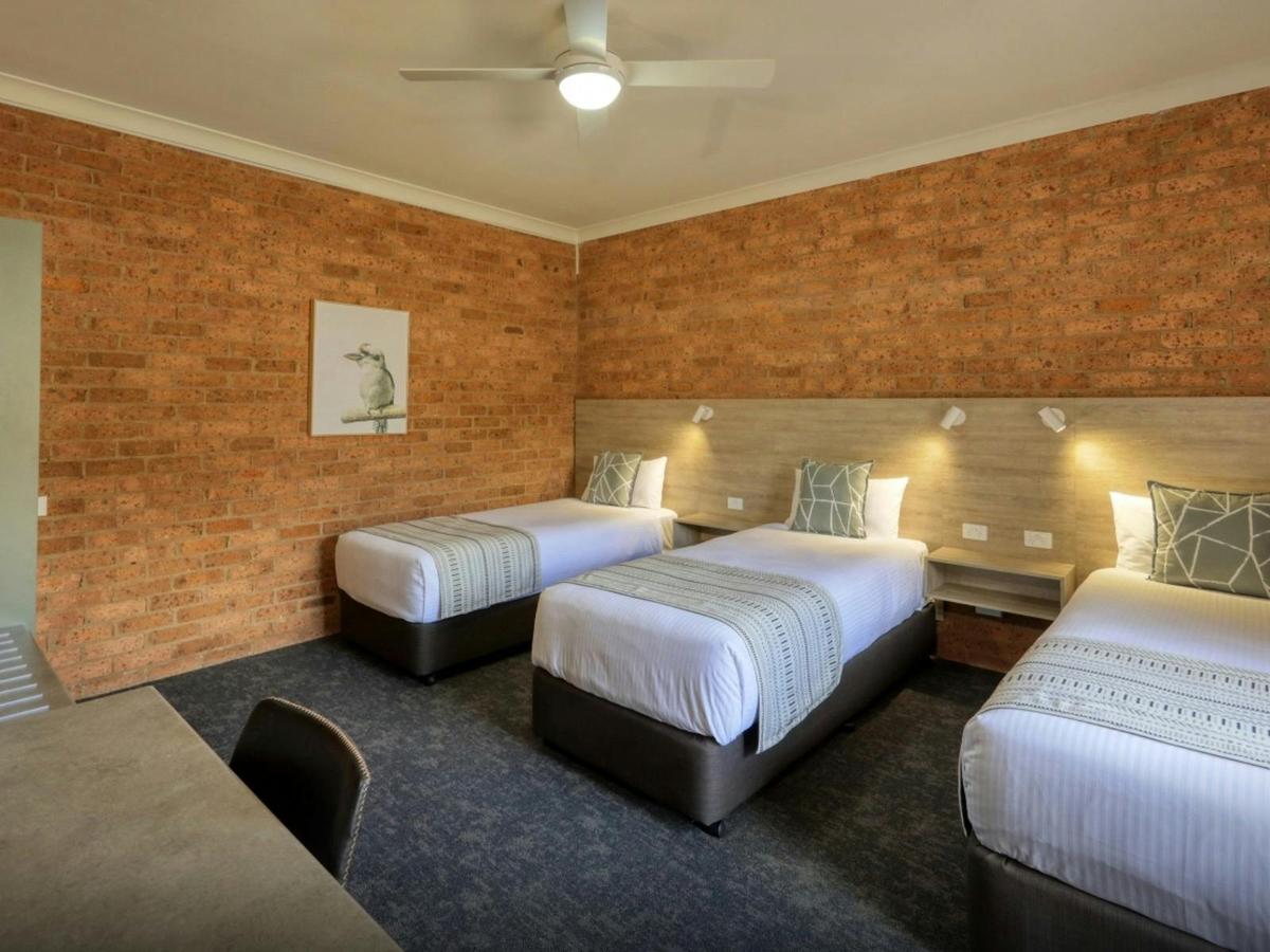 Family 2 Bedroom - Bedroom 2