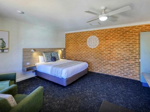 Executive King Room