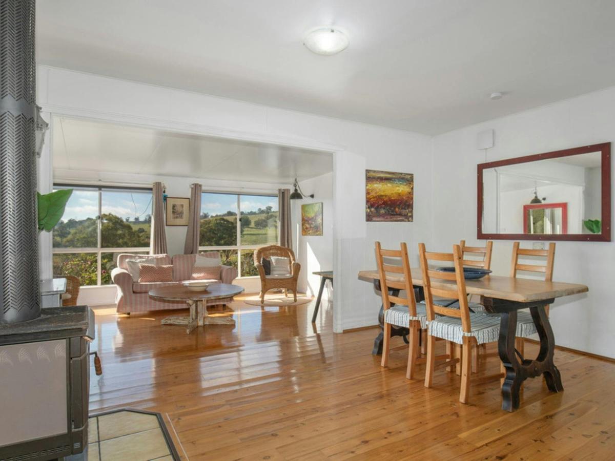 Honeysuckle Cottage