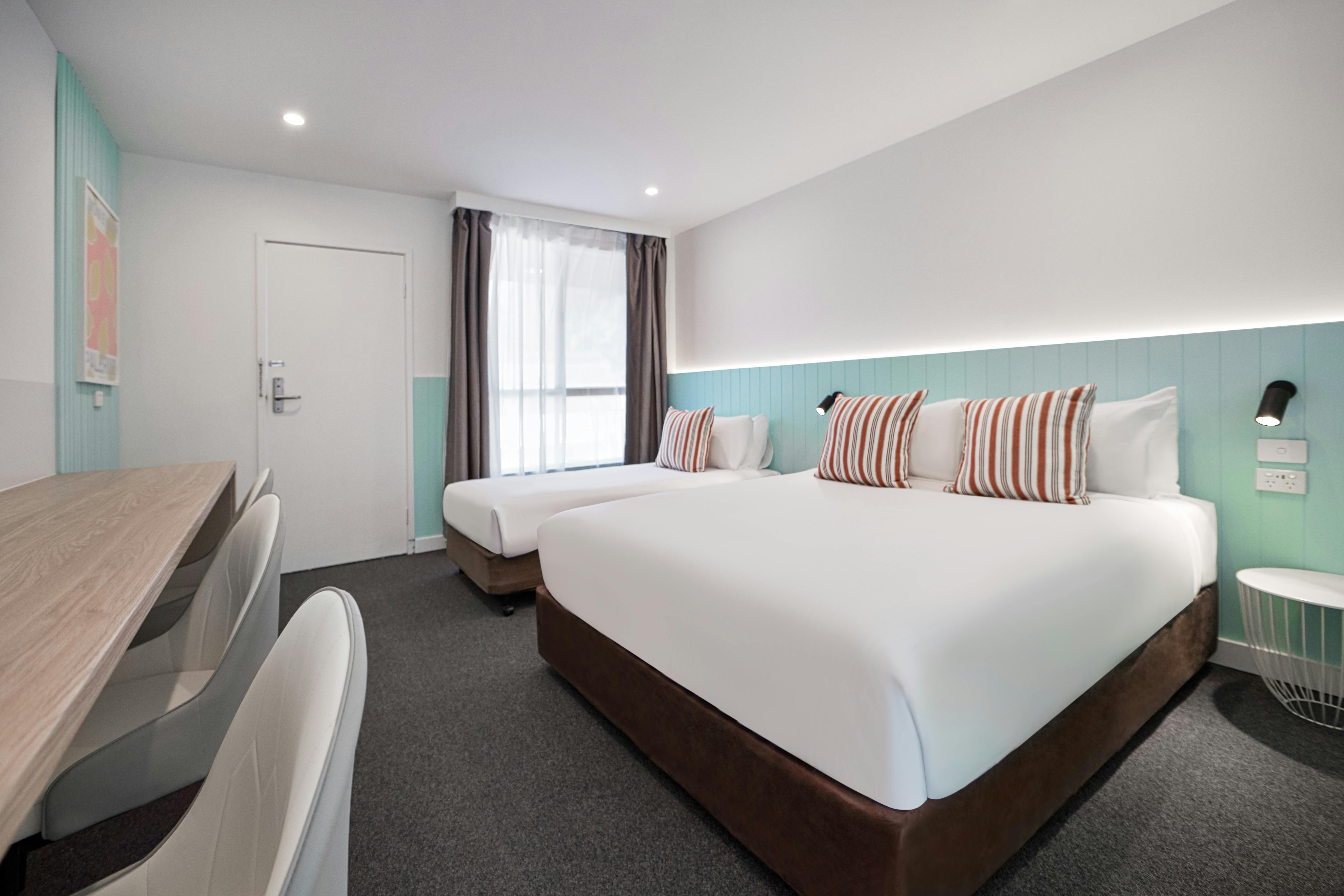 queen and single room