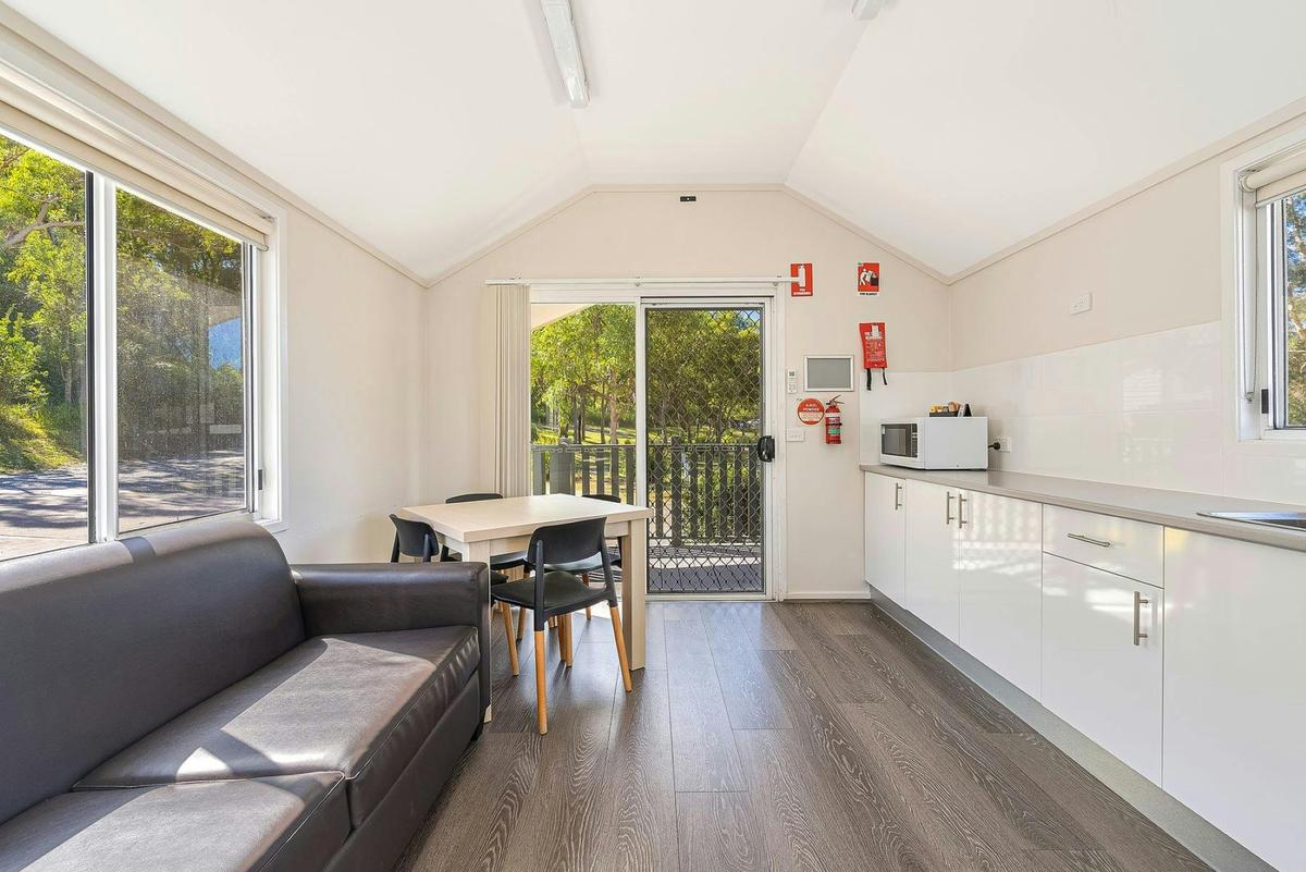 1 Bedroom Parkview Cabin Living