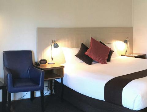 Hunter Room
