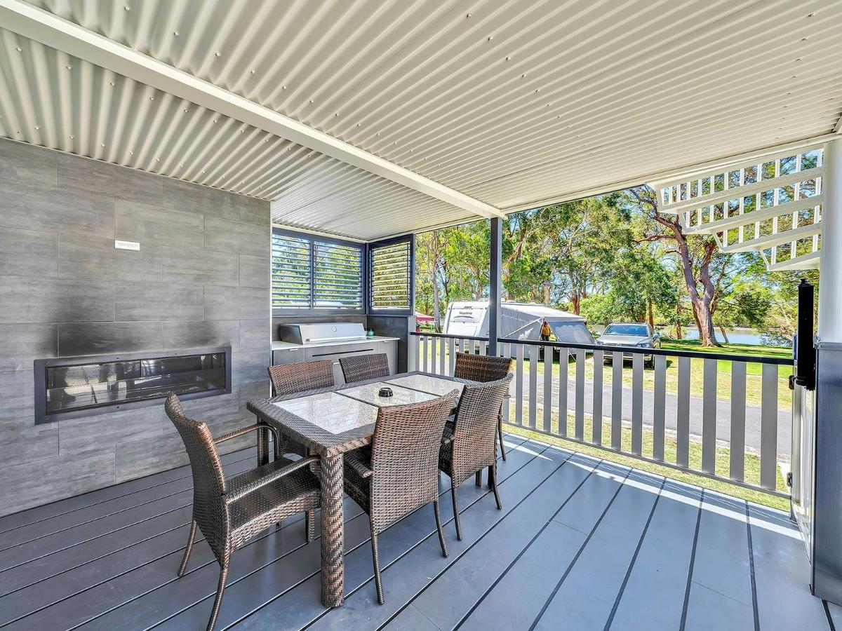 2 Bedroom Deluxe Sky Deck Villa