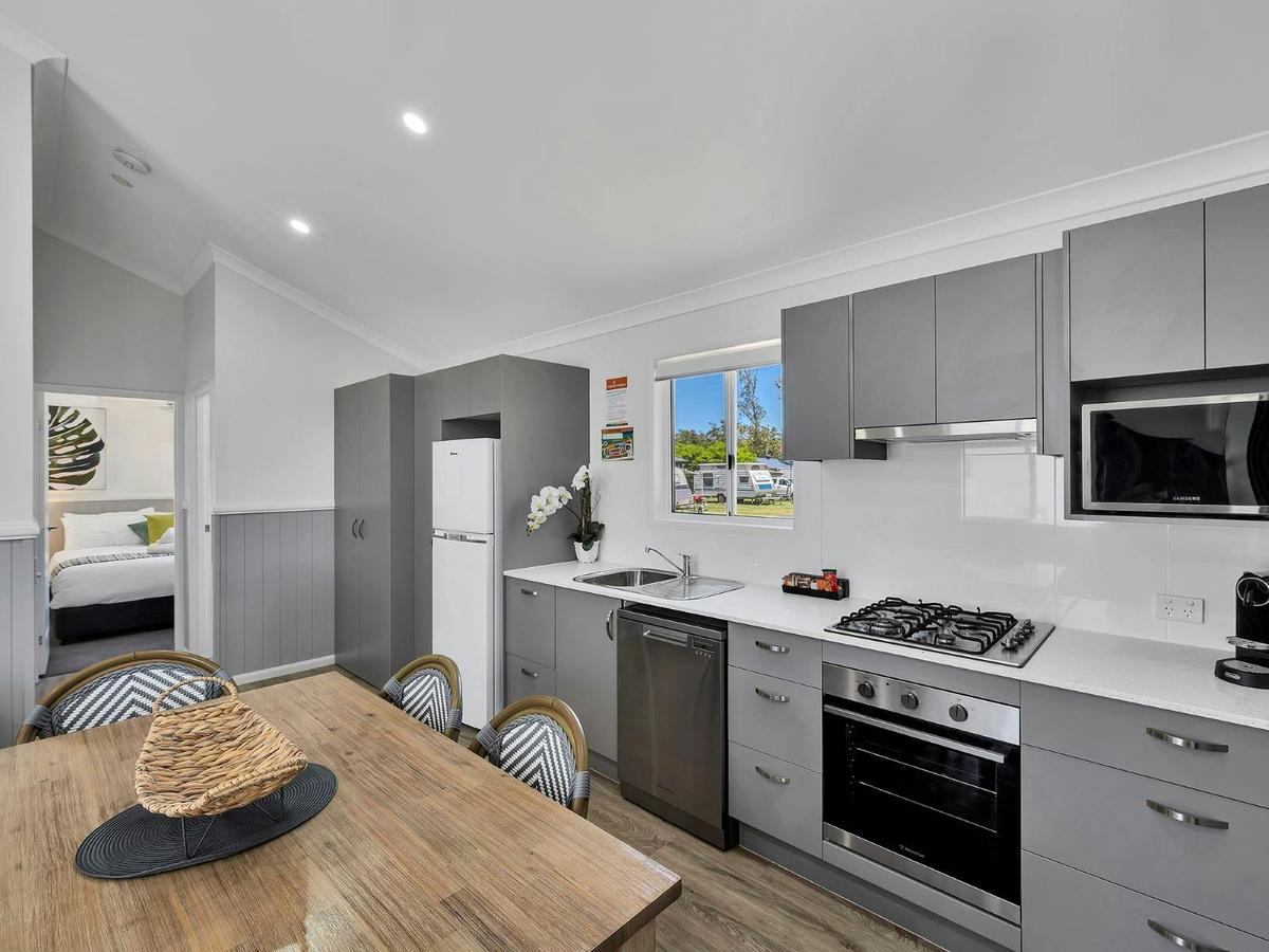 2 Bedroom Waterfront Sky Deck Villa