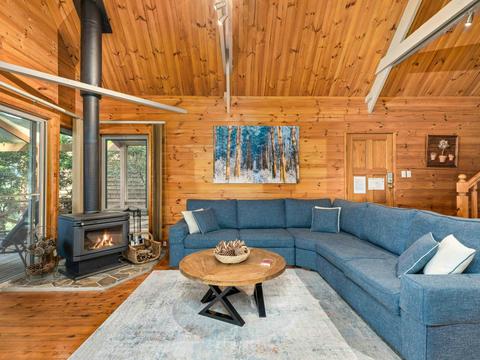 Halcyon on the Basin by Experience Jervis Bay