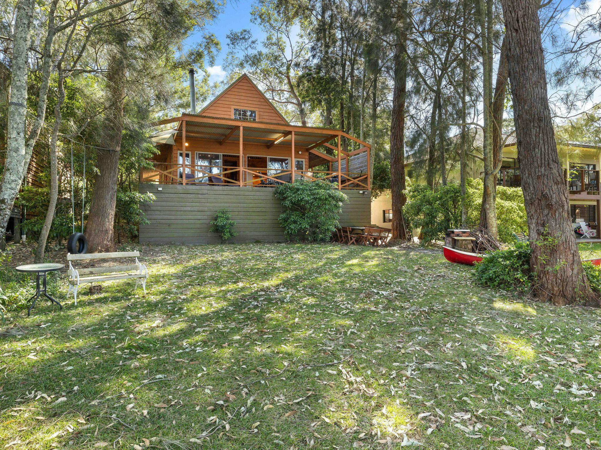 Halcyon on the Basin by Experience Jervis Bay