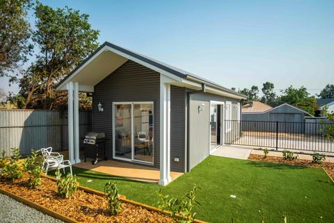 Kirsten Accommodation Parkes one bedroom villa