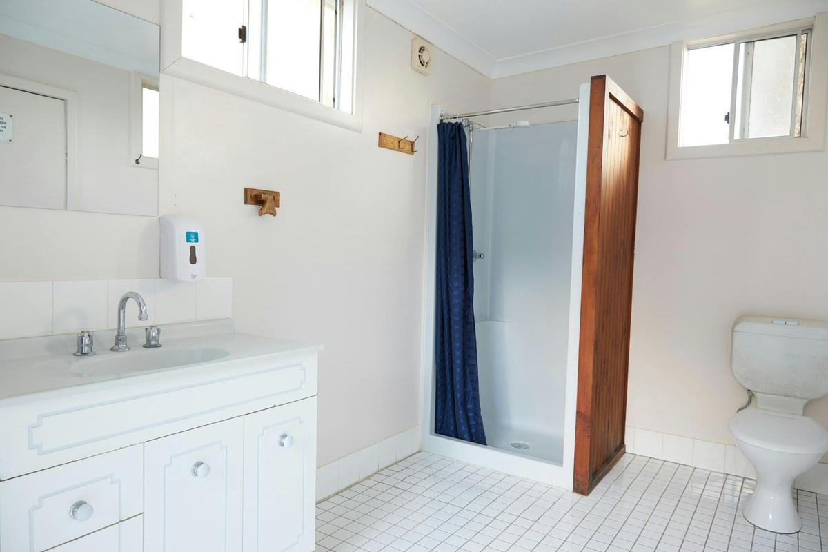 ensuite powered site