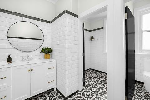 Horse and Jockey Hotel Homebush - Shared bathroom