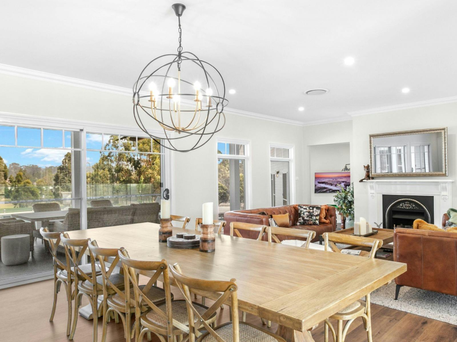 Hamptons On Figtree dining table
