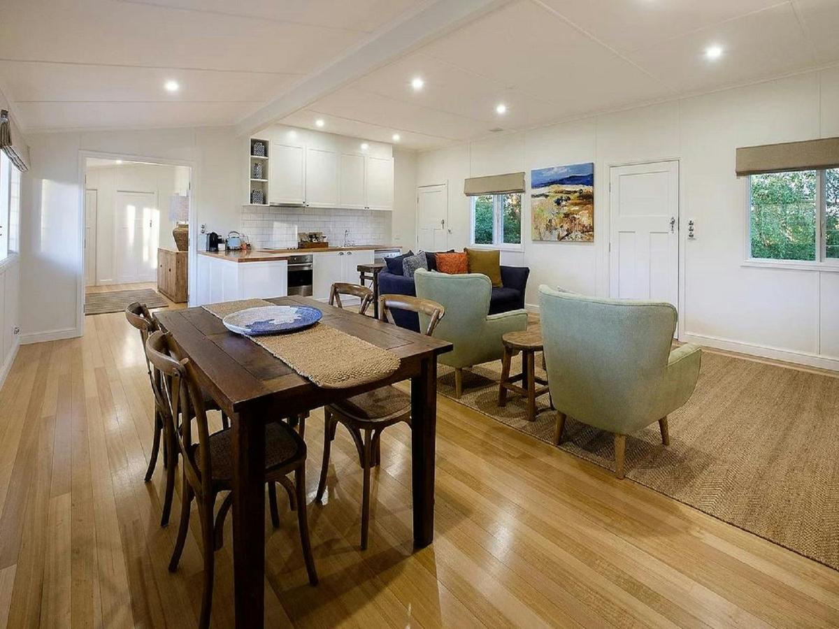 The Jackaroo's Lounge and Dining