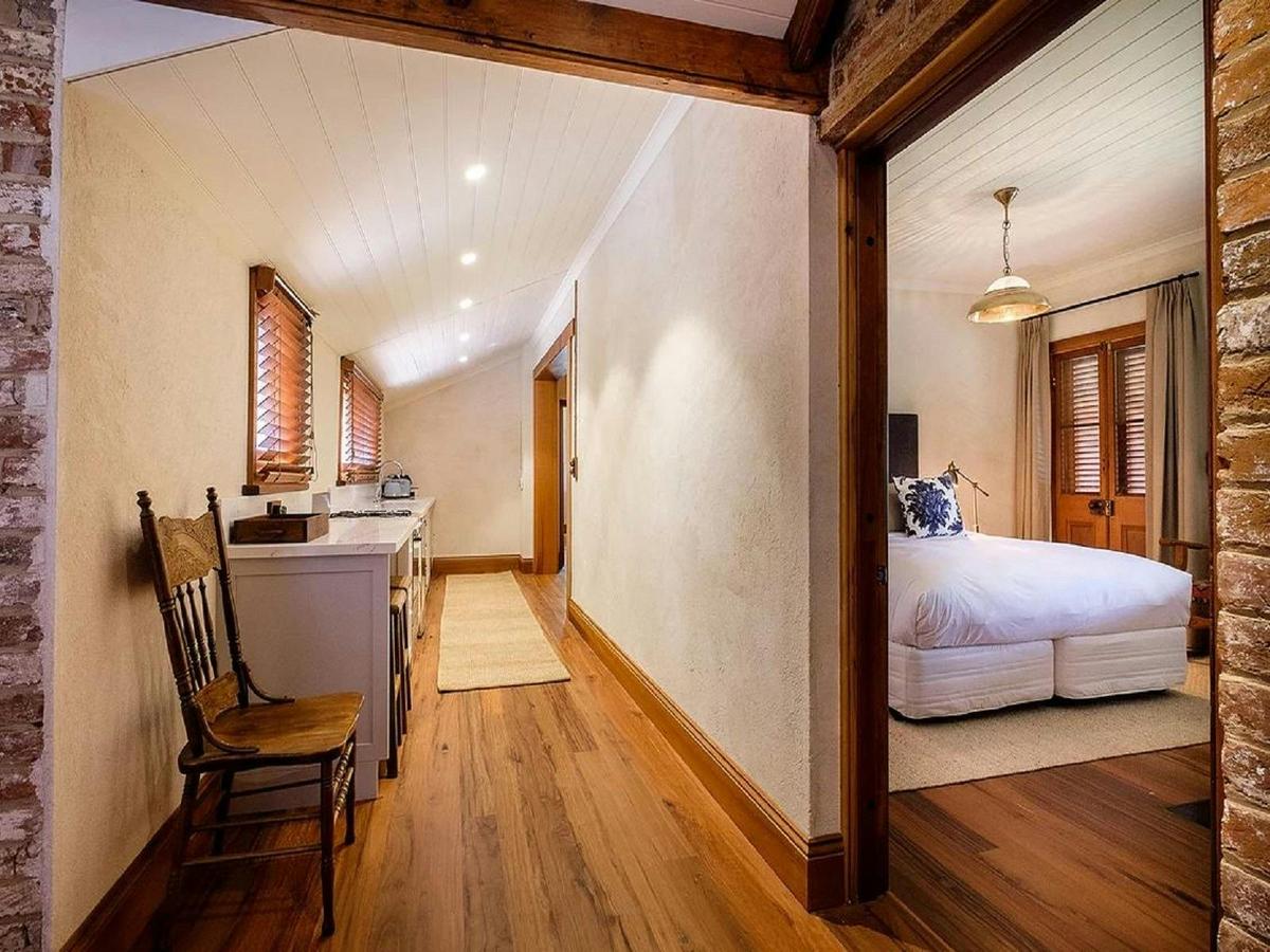 The Inn Gally Kitchen & Bedroom