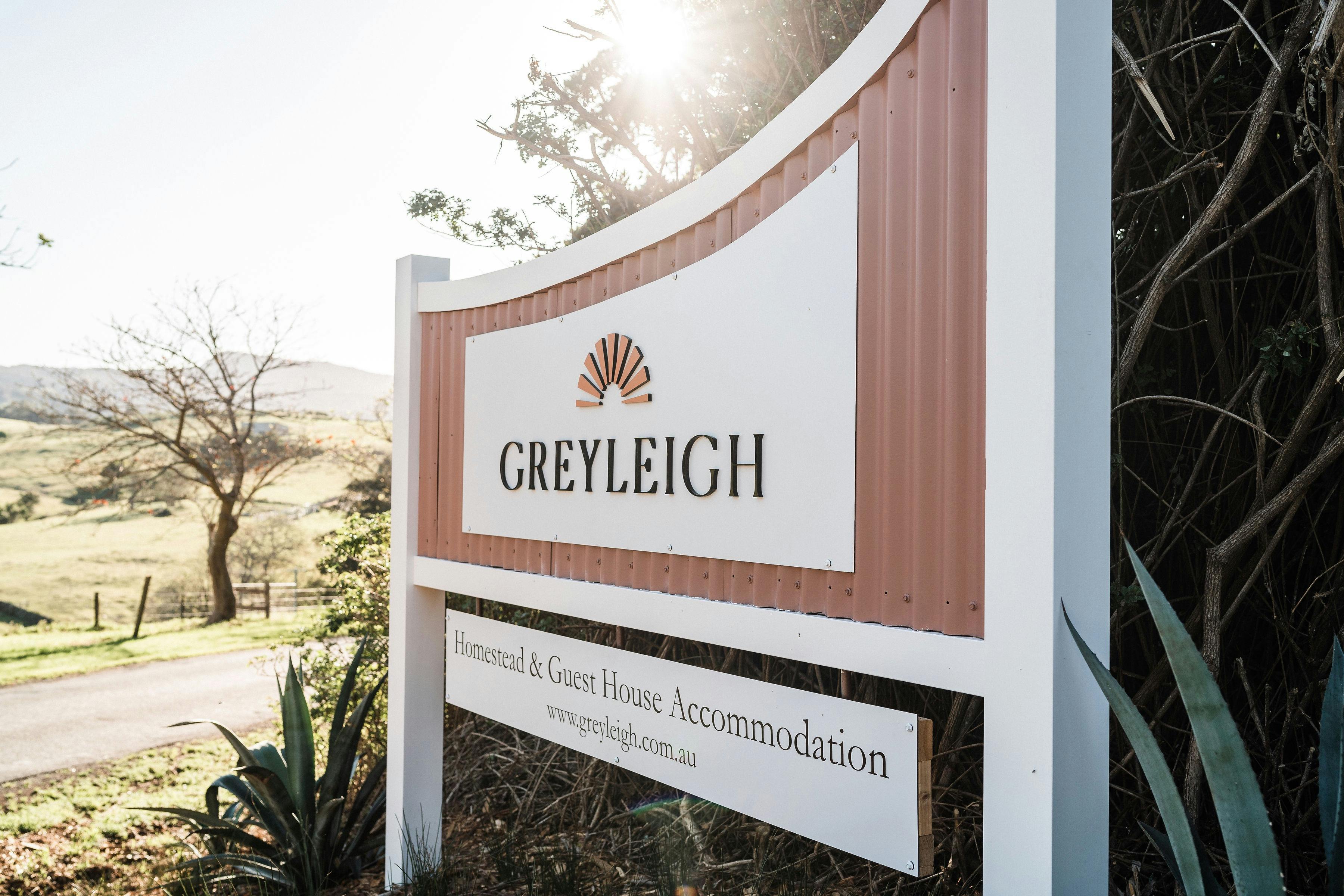 Front sign at the accommodation entrance at Greyleigh.