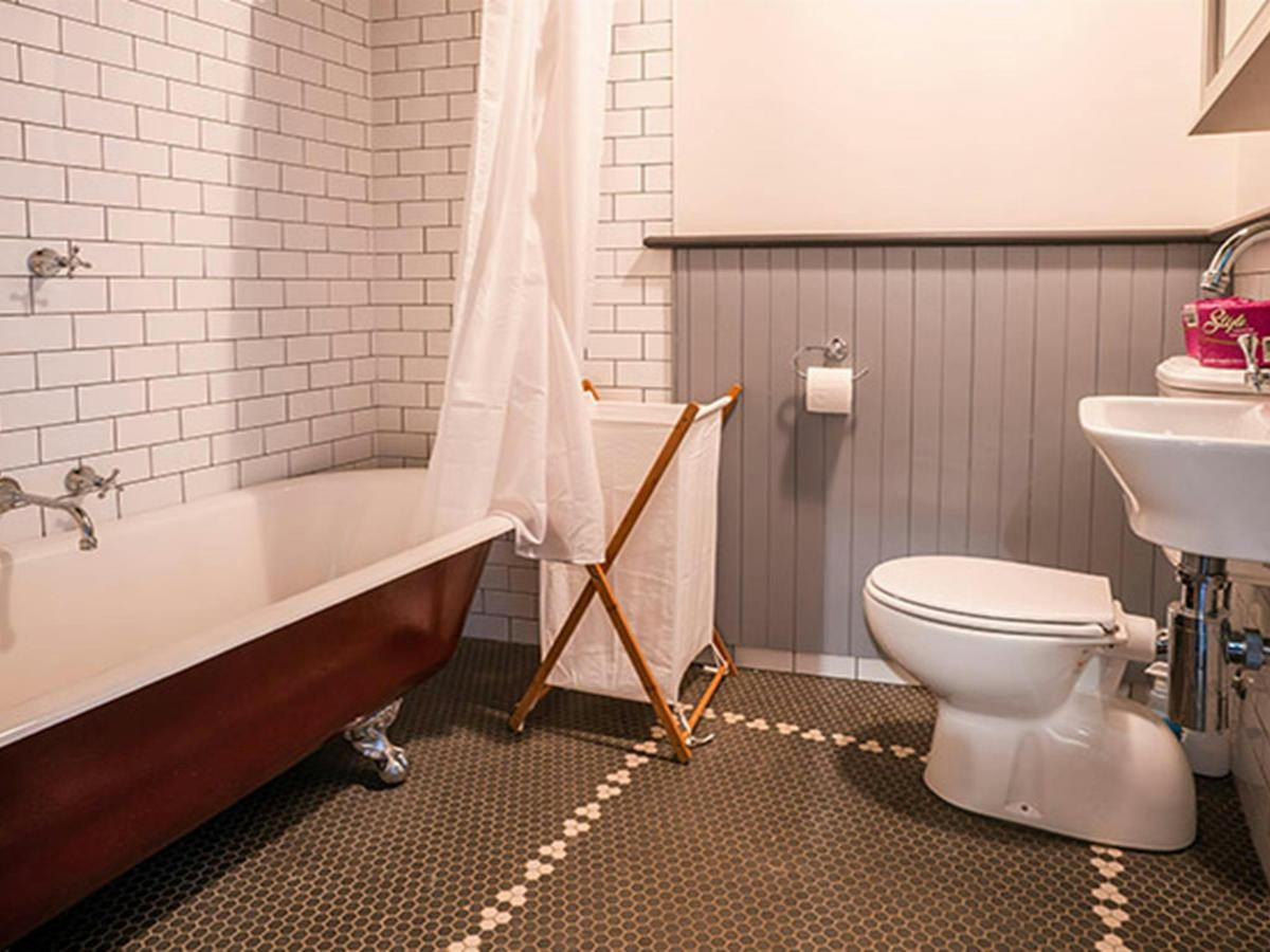 Guest bathroom, Hosies accommodation, Hill End Historic Site. Photo: J Spencer/OEH