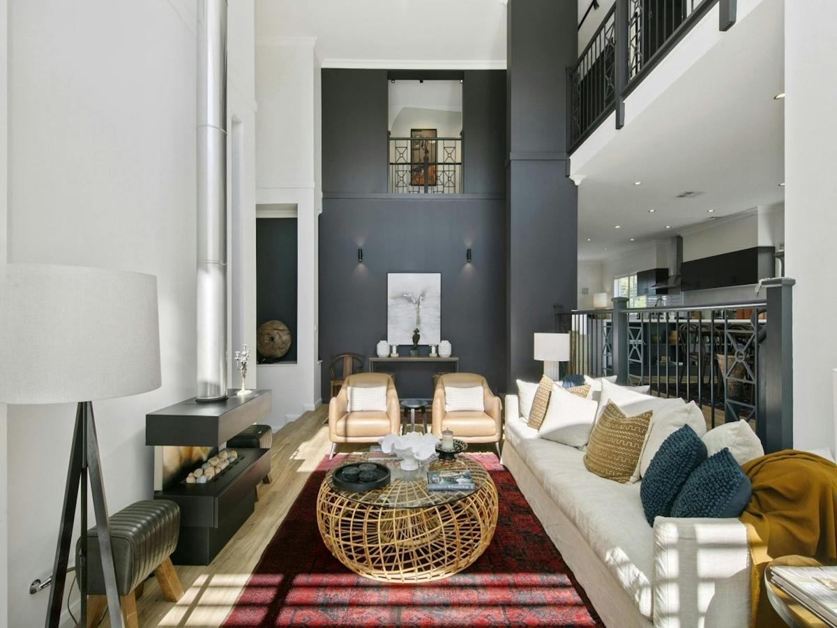 Sitting Area