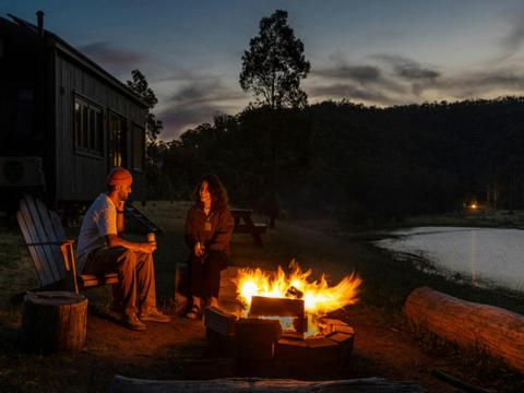 Into The Wild Escapes - Tiny Thomas