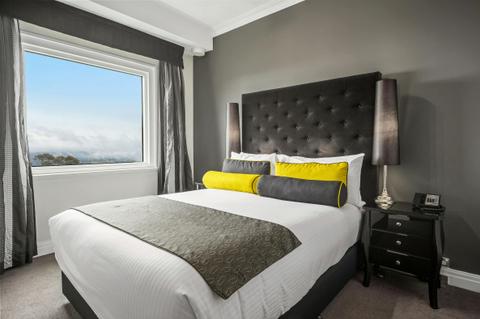 Heritage Valley View Room