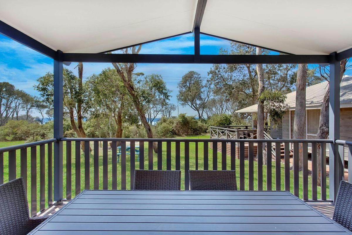 Oceanview Spa Cottage Balcony