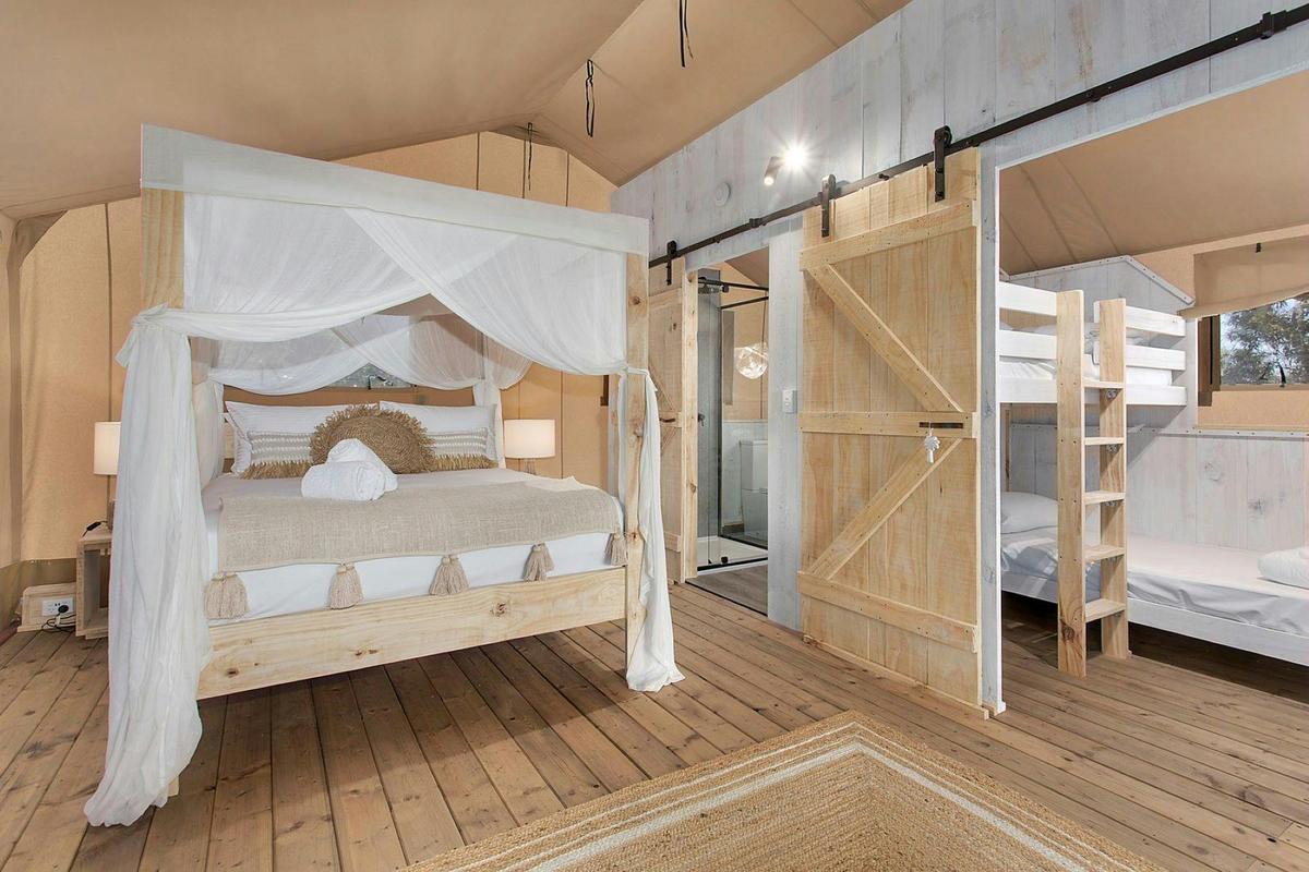 Oceanview Safari Bed