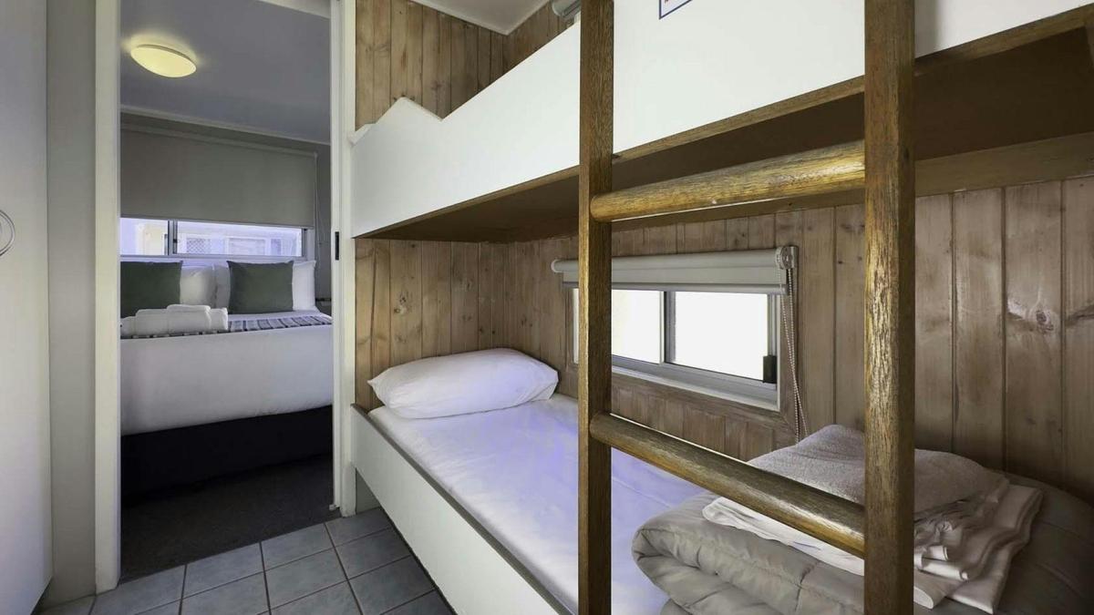 Ingenia Holidays Nambucca Heads 1 Bedroom Waterfront Cabin Bedroom