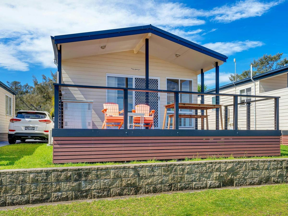 Ingenia Holidays Nambucca Heads 2 Bedroom Waterfront Spa Cabin - Exterior