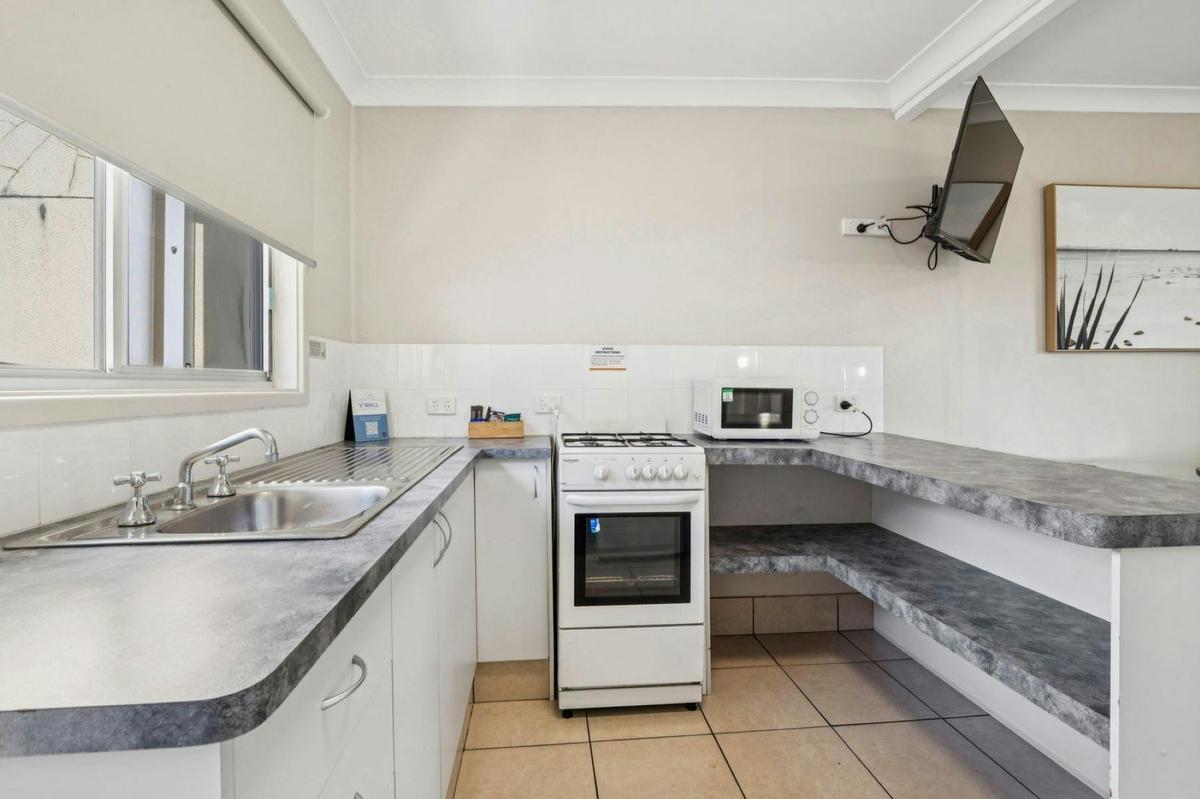 Standard Studio Unit Kitchen