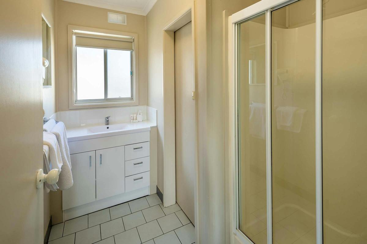 Standard studio unit