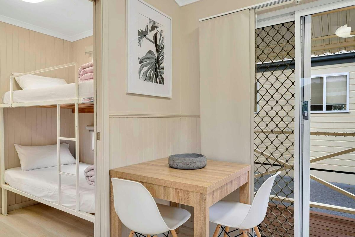 Ingenia Holidays Nambucca Heads 1 Bedroom Standard Cabin - Dining/Bunks