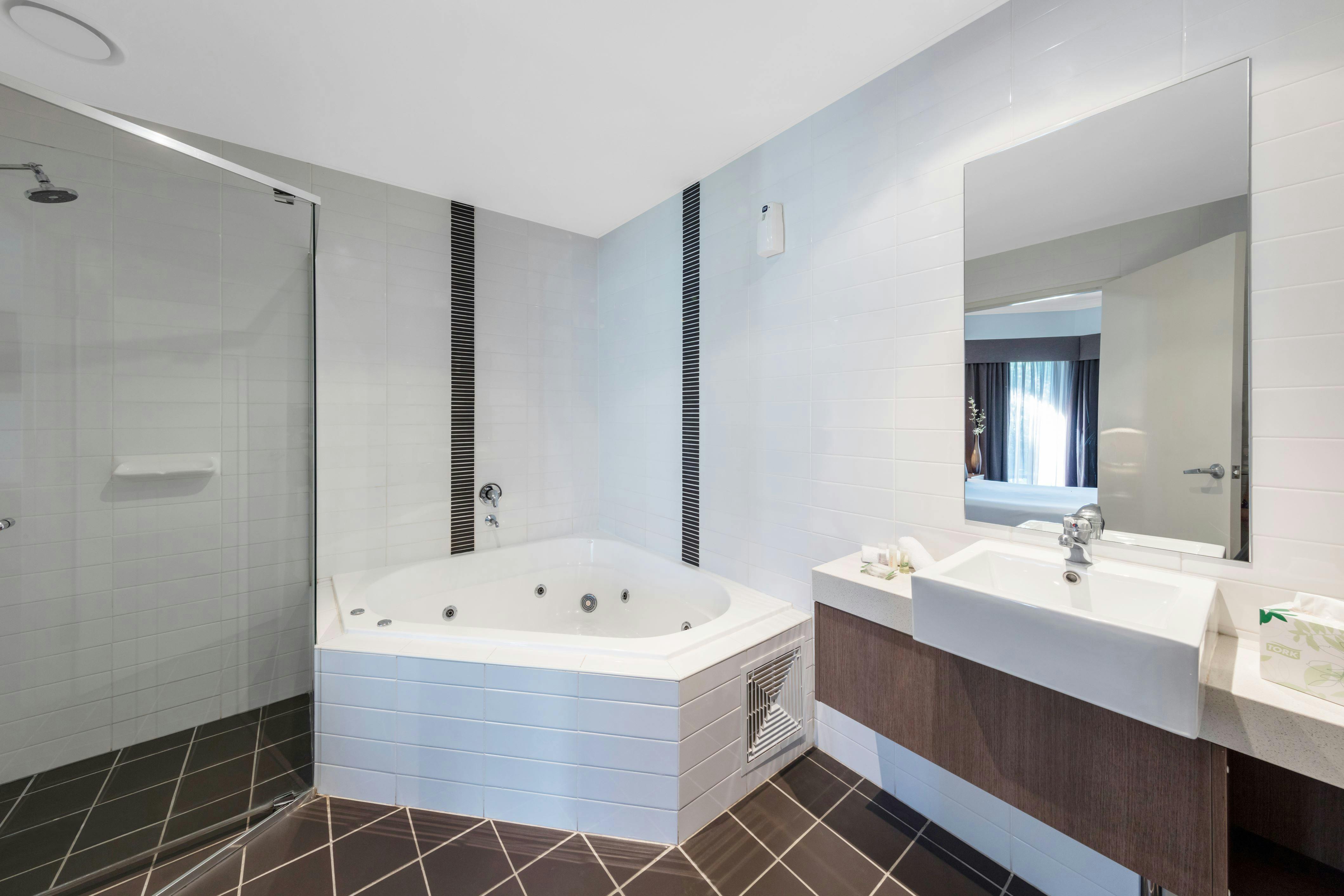 Premium King Spa Room