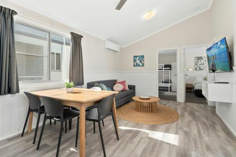 2 Bedroom Deluxe Cabin