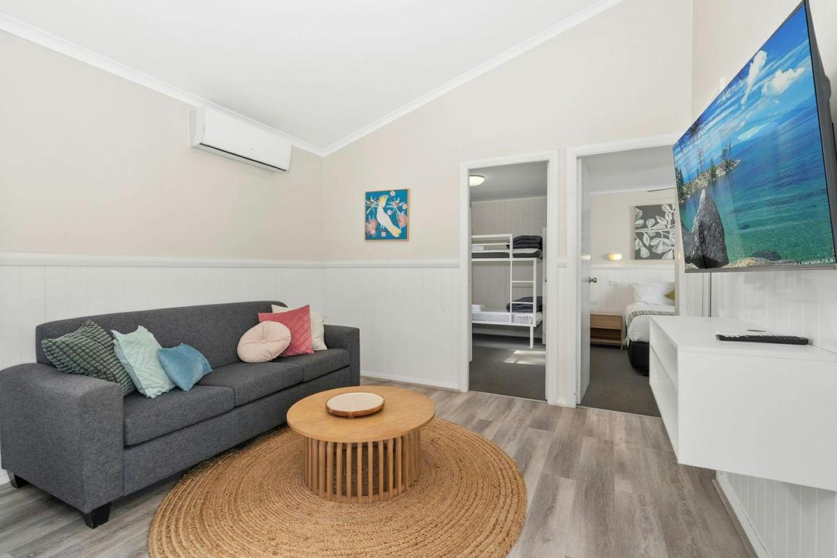 2 Bedroom Deluxe Cabin