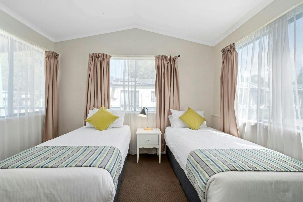 Studio Twin Room Bedroom