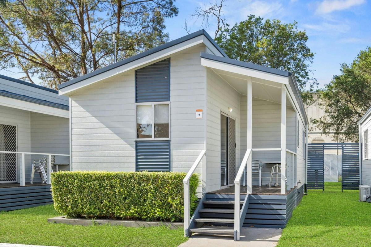 2 Bedroom Deluxe Cabin