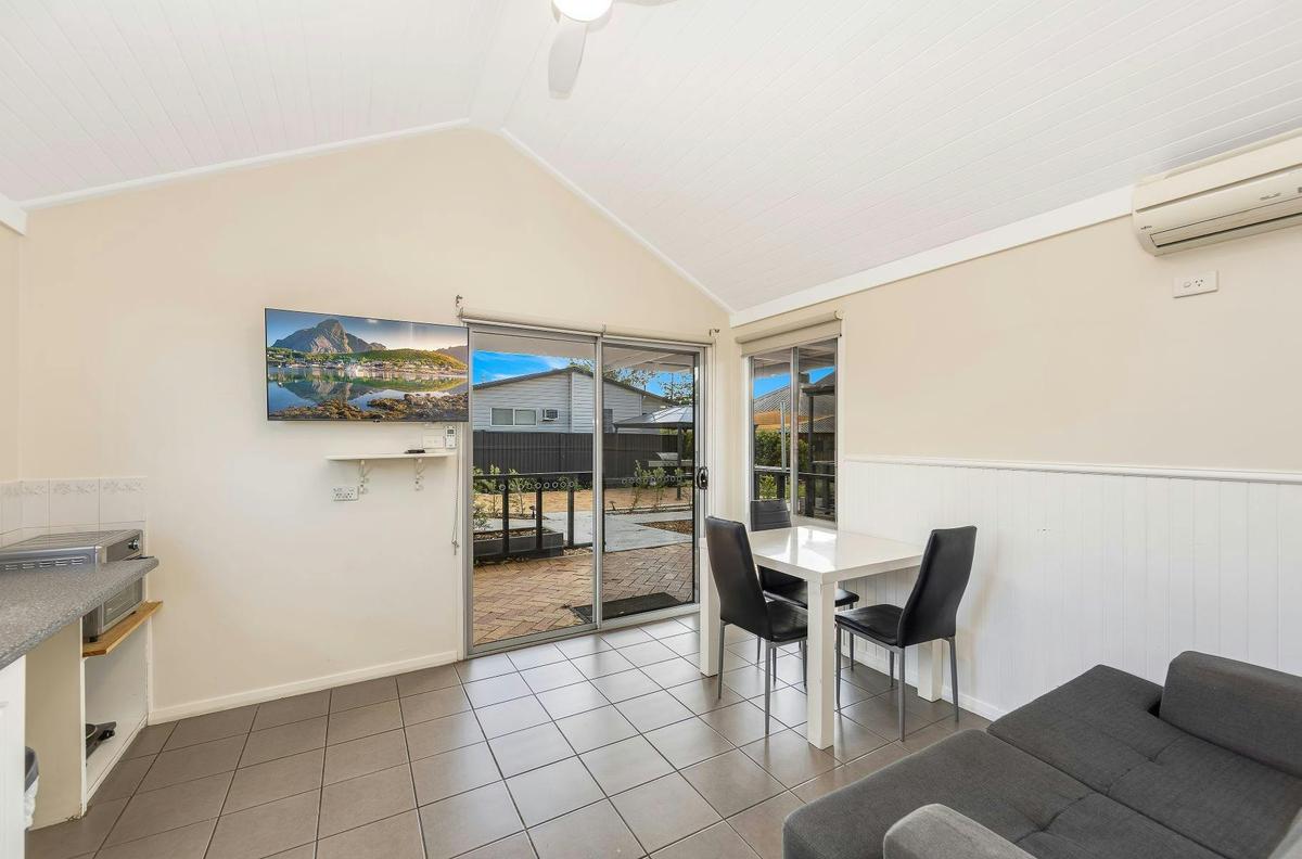 2 Bedroom Budget Cabin Living