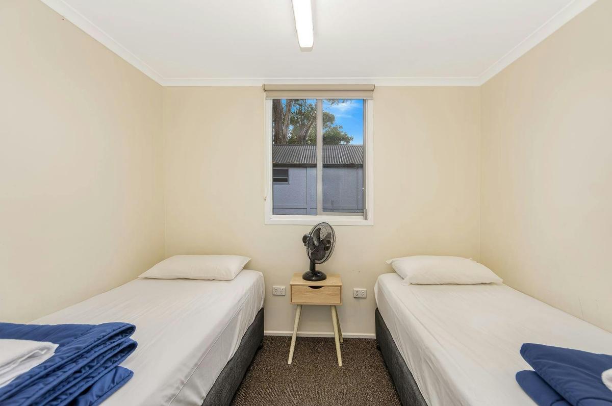 2 Bedroom Budget Cabin Bedroom