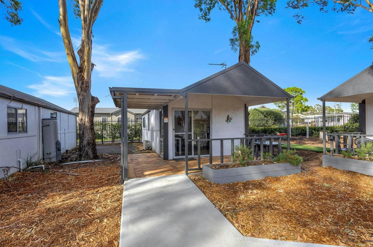 2 Bedroom Budget Cabin Exterior