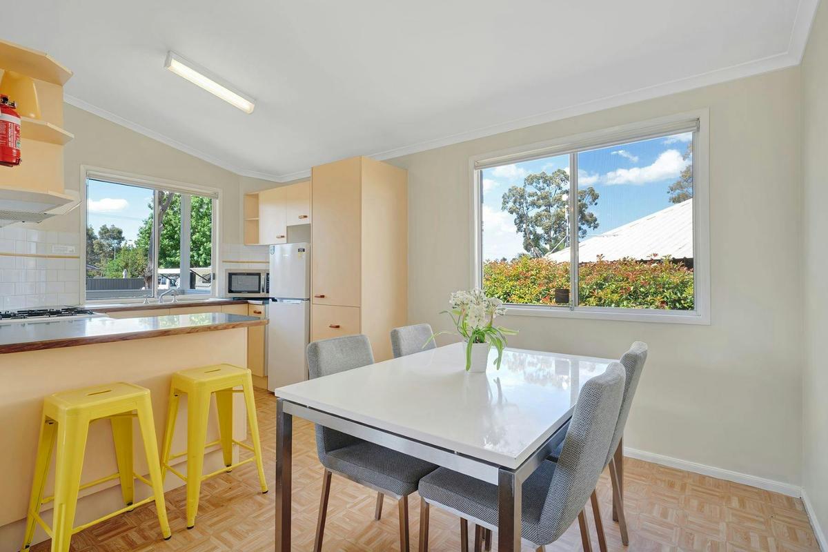 2 Bedroom Standard Cabin Dining