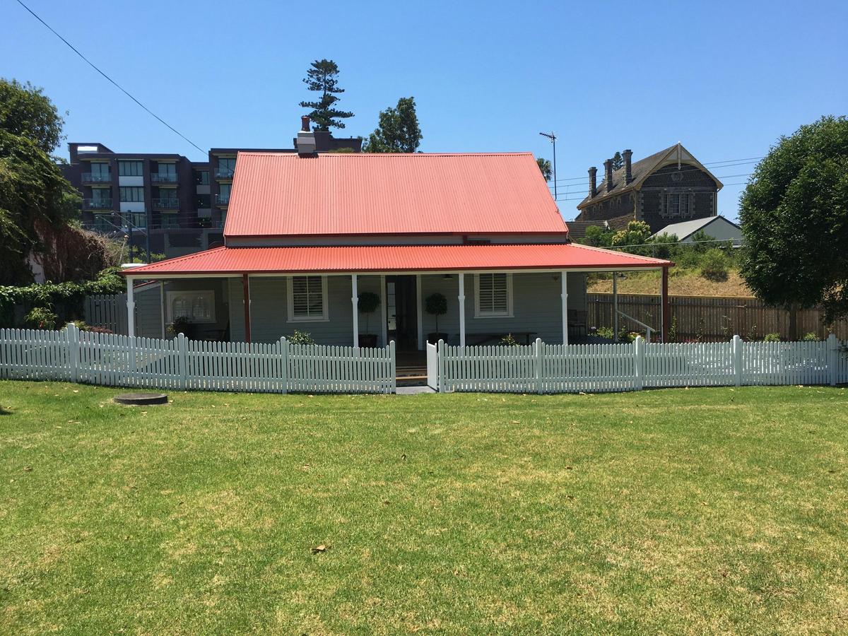 Hindmarsh Park Holiday Cottage
