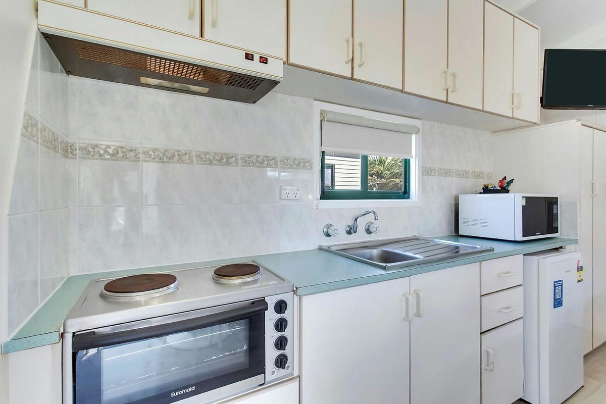 Family Studio Kitchenette