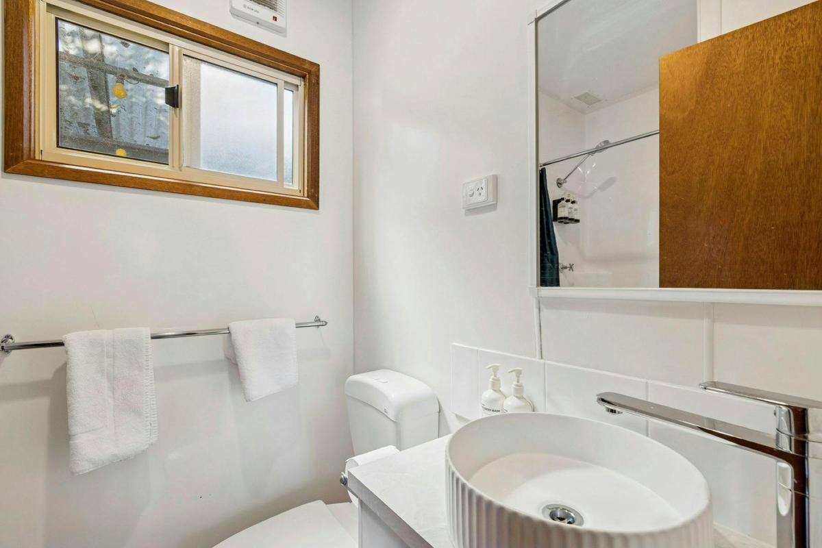 Waterfront Cabin Bathroom