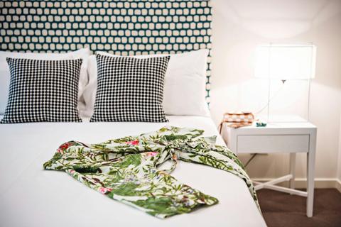 Kirsten Accommodation Fleetwood House King size bedroom