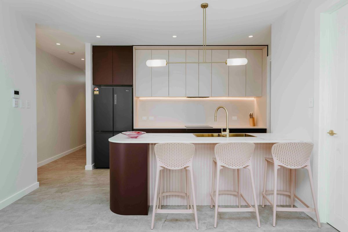Kirsten accommodation Mudgee Pink Kitchen